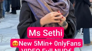 MS Sethi Goes Full Nude Riding Big Dick With Her Huge Jiggling Ass