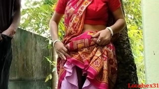 Village Living Lonly Bhabi Sex In Outdoor